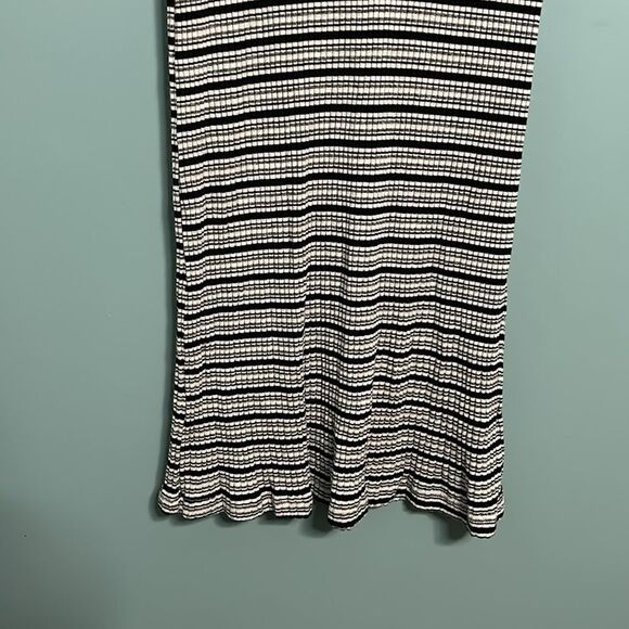 Monrow Striped Bodycon Dress - Picture 3 of 8
